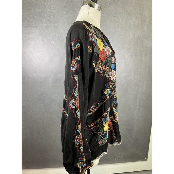 Johnny Was‎ Black Embroidered Blouse MSRP $310 Size M - Picture 10 of 11